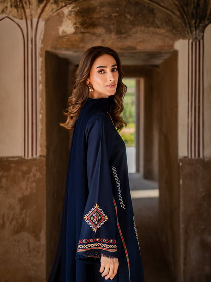 Roha Embroidered 3pc