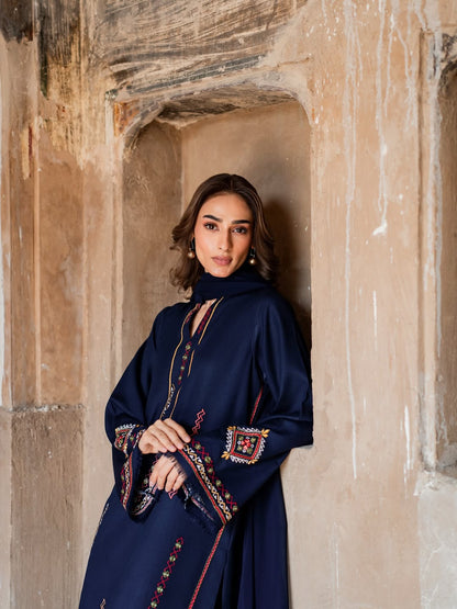 Roha Embroidered 3pc