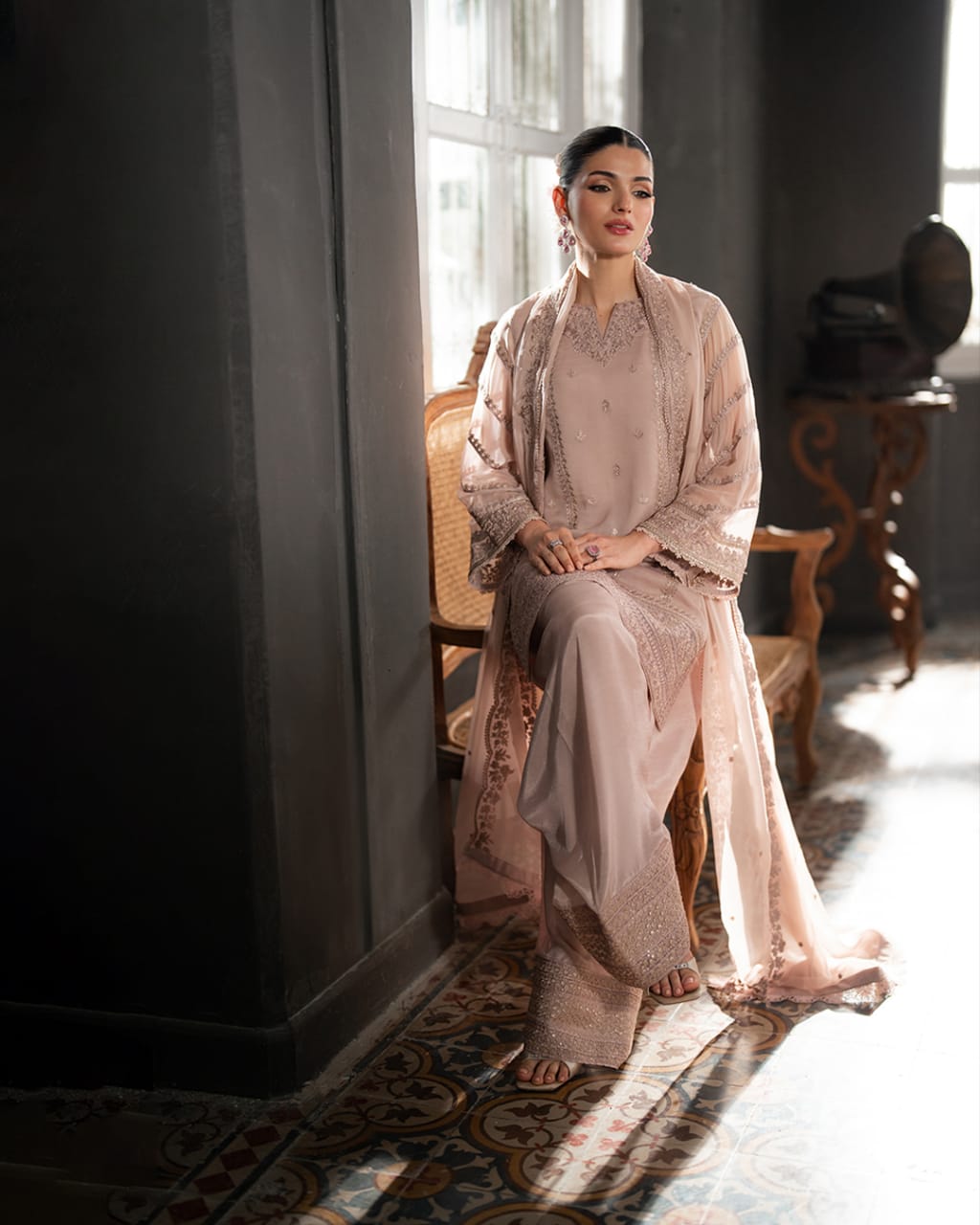 Eira Embroidered 3pc